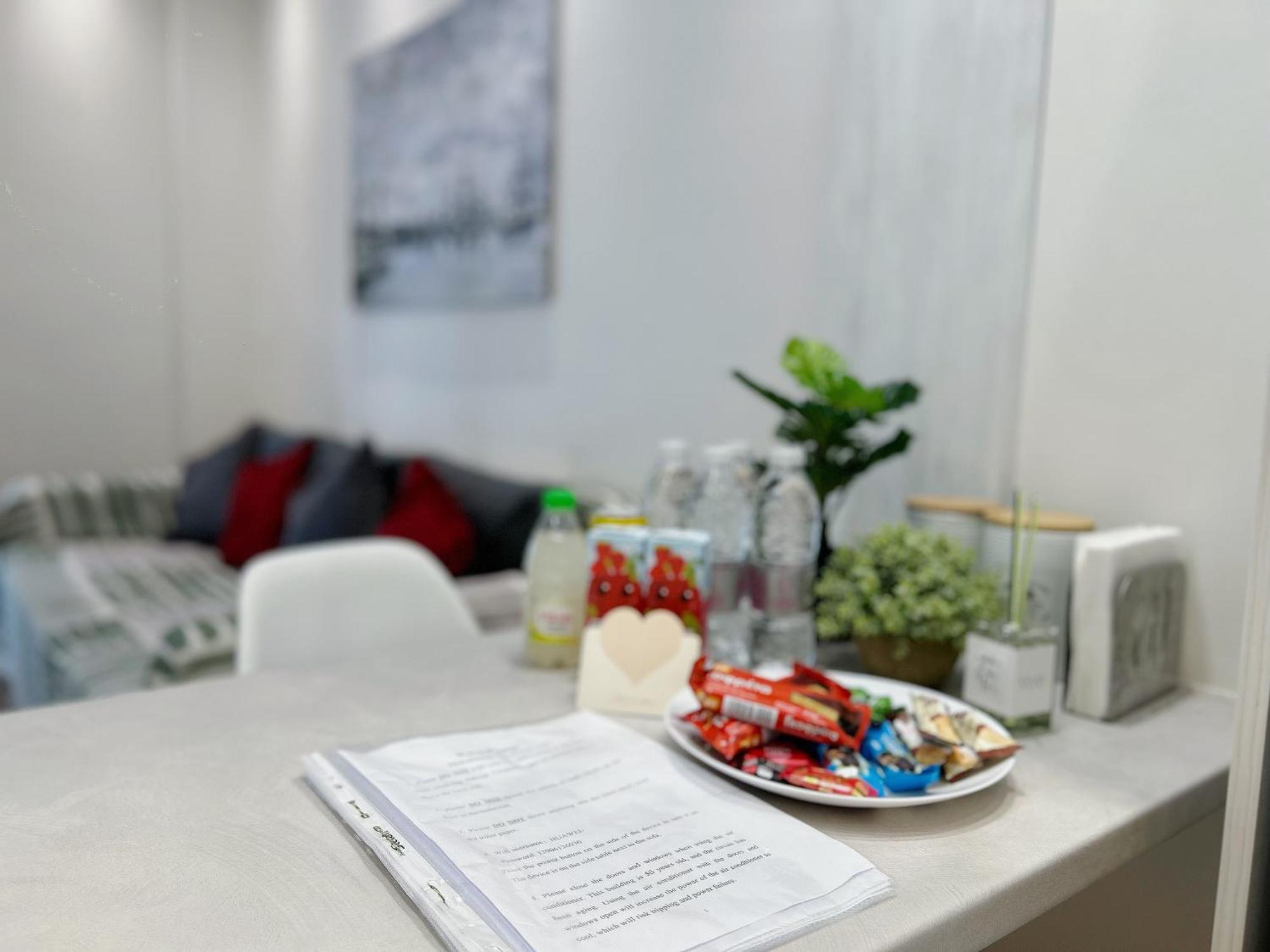 Near Acropolis New 2 Bedrooms Apt In Koukaki Athens Ngoại thất bức ảnh