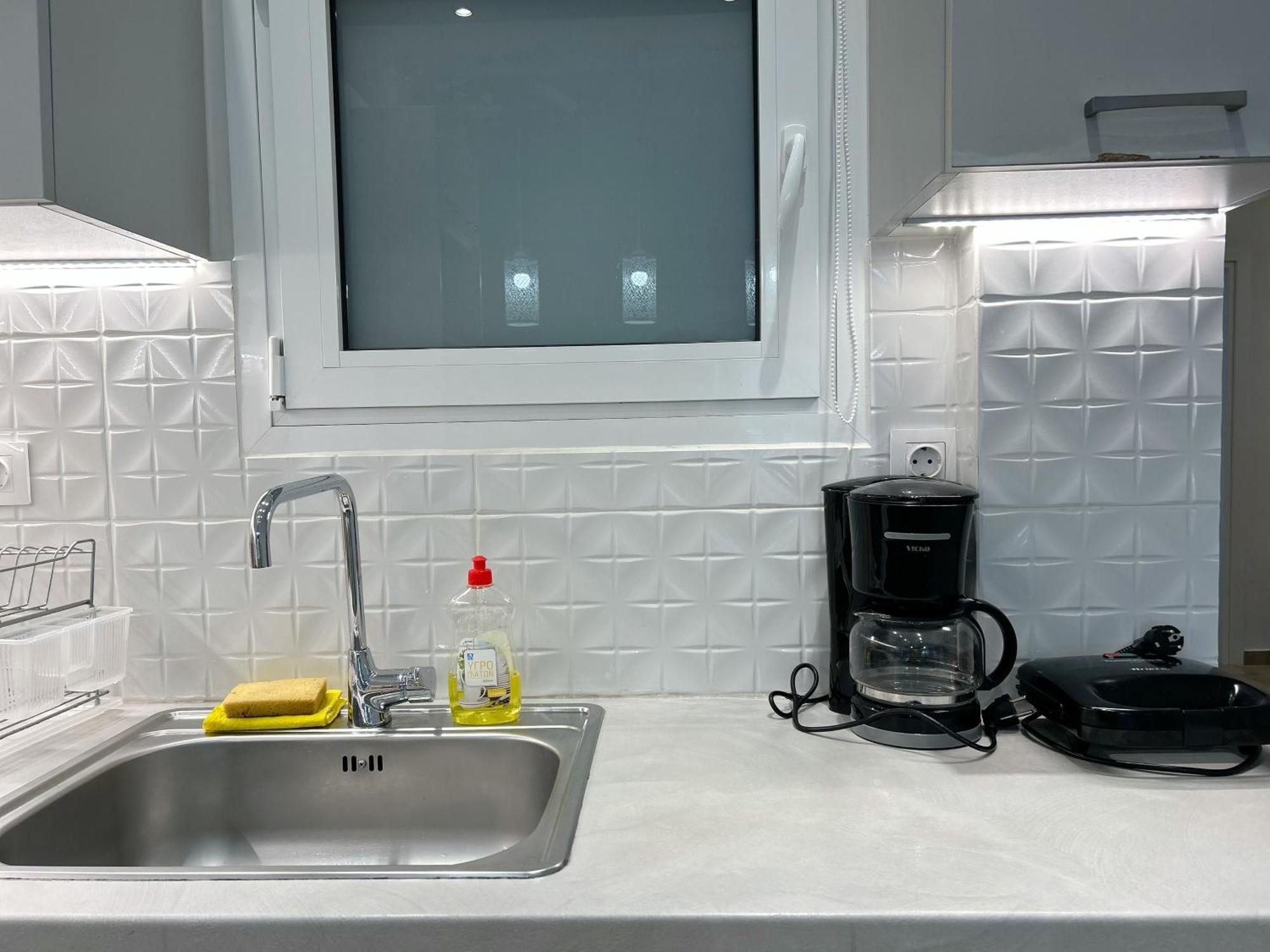 Near Acropolis New 2 Bedrooms Apt In Koukaki Athens Ngoại thất bức ảnh